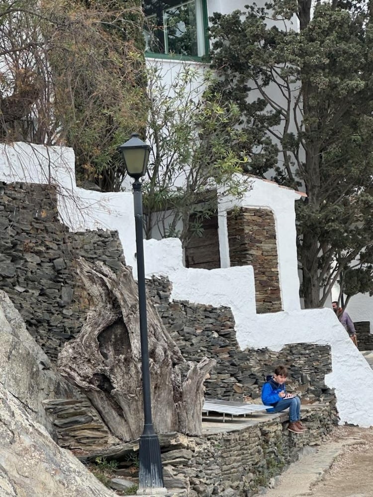 Seb Sketching Outside Dalí's House