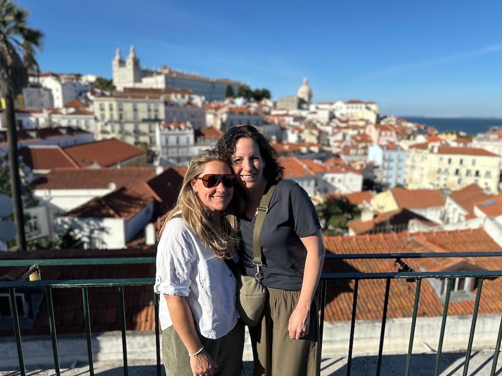 Alli and Jen in Alfama