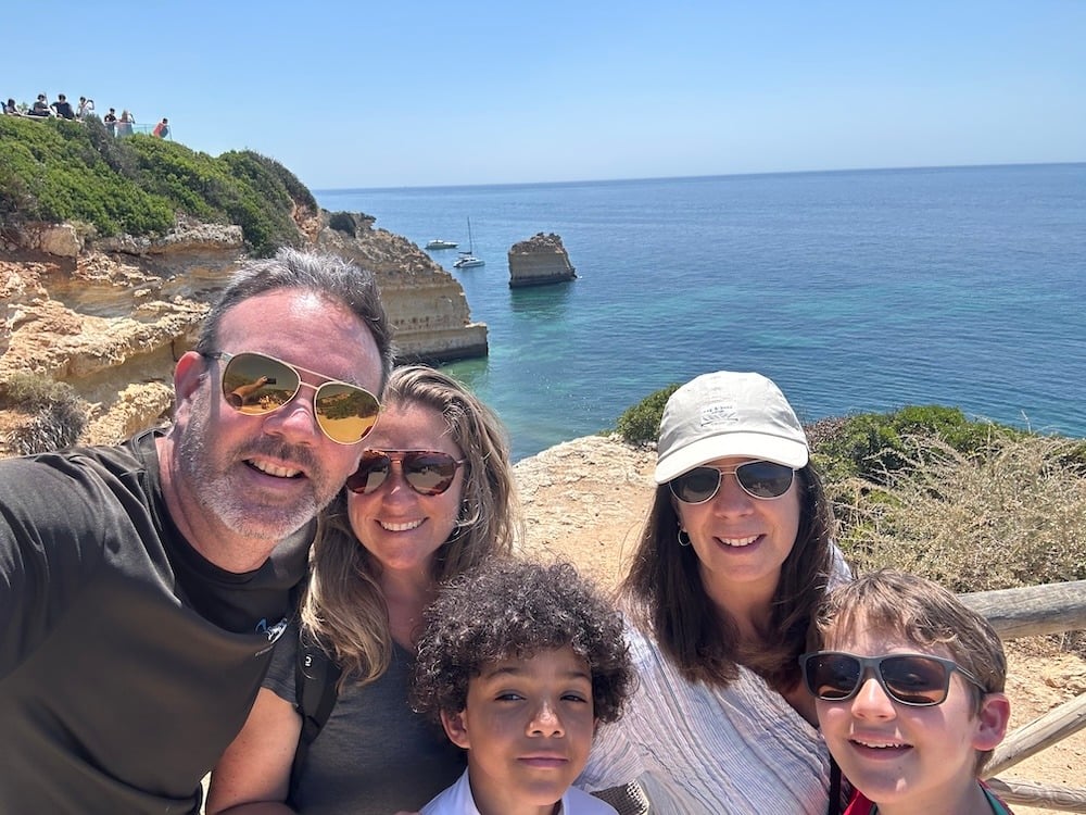 Praia da Marinha with the Marianis